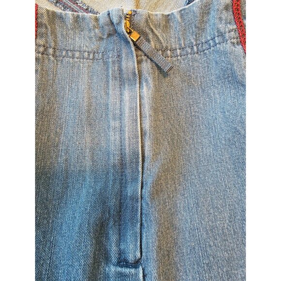 Liz Claiborne Embroidered Blue Denim Skirt XL Y2K Red Accents & Side Zip Closure - Picture 2 of 9